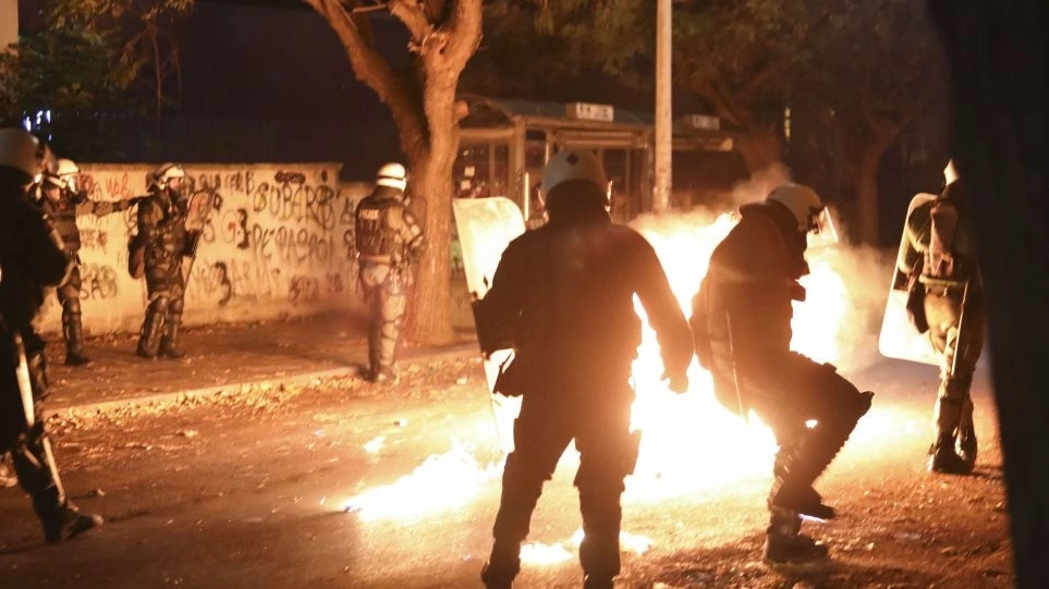 Θεσσαλονίκη: Εισαγγελική έρευνα για τις εντολές στην αστυνομία κατά τα επεισόδια στην επέτειο του Πολυτεχνείου